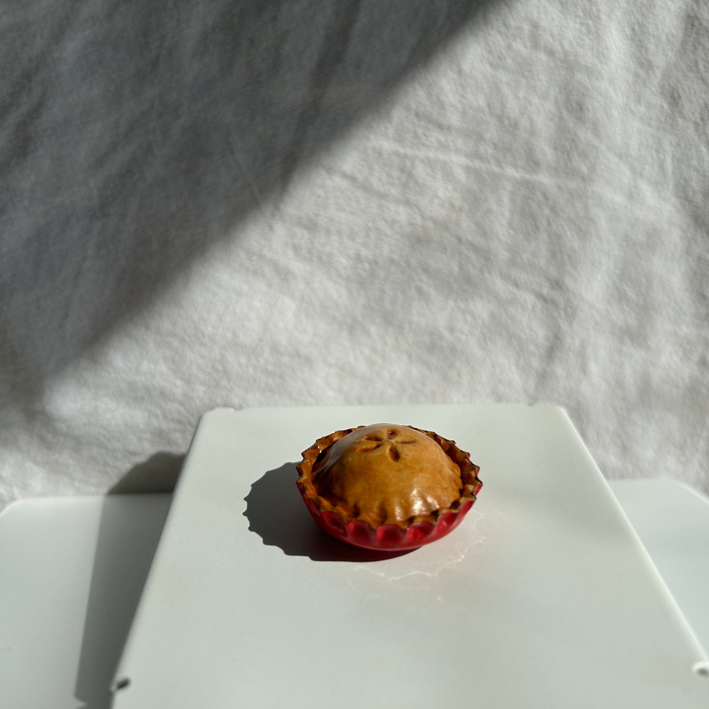 Apple pie magnet