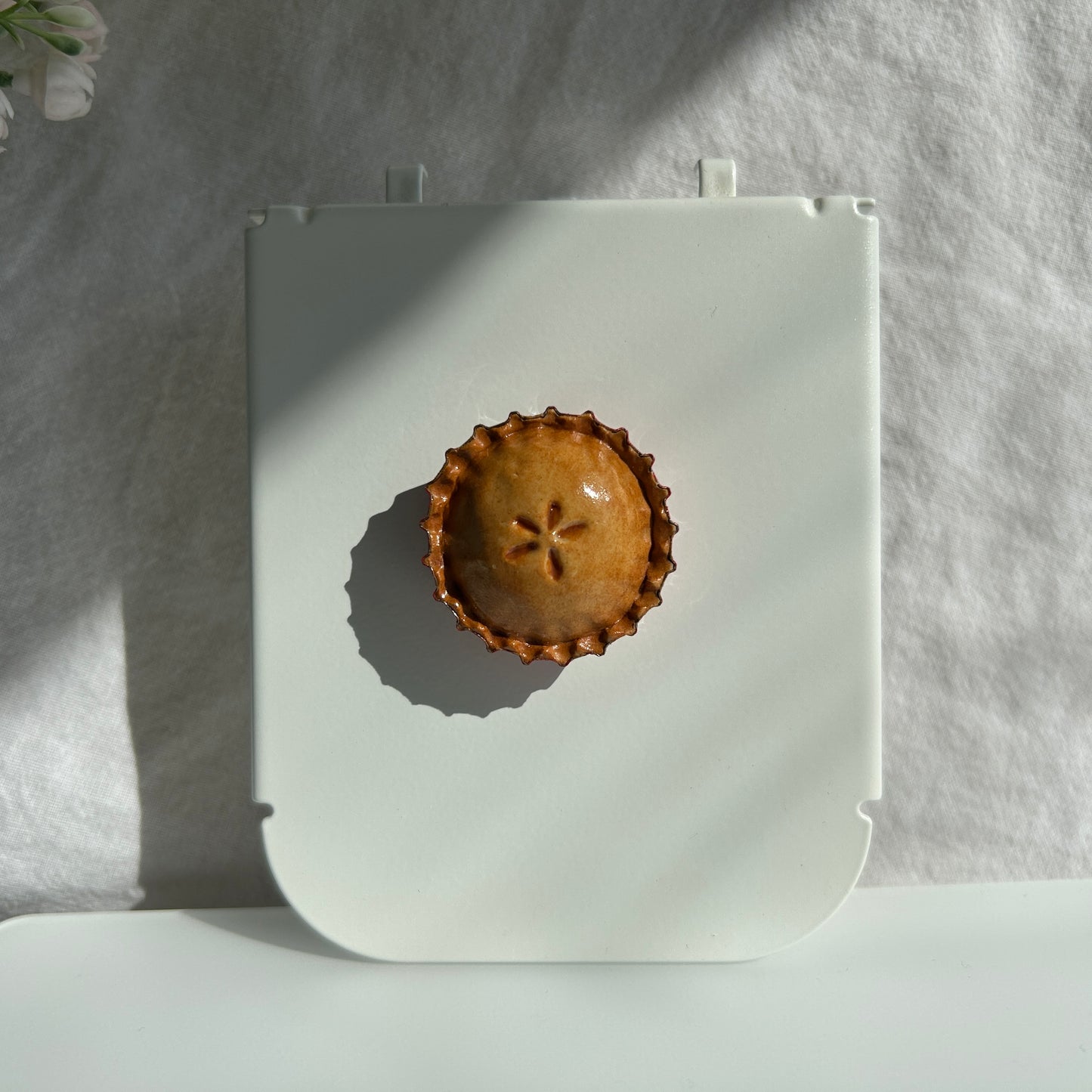 Apple pie magnet