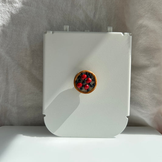 Fruit tart magnet