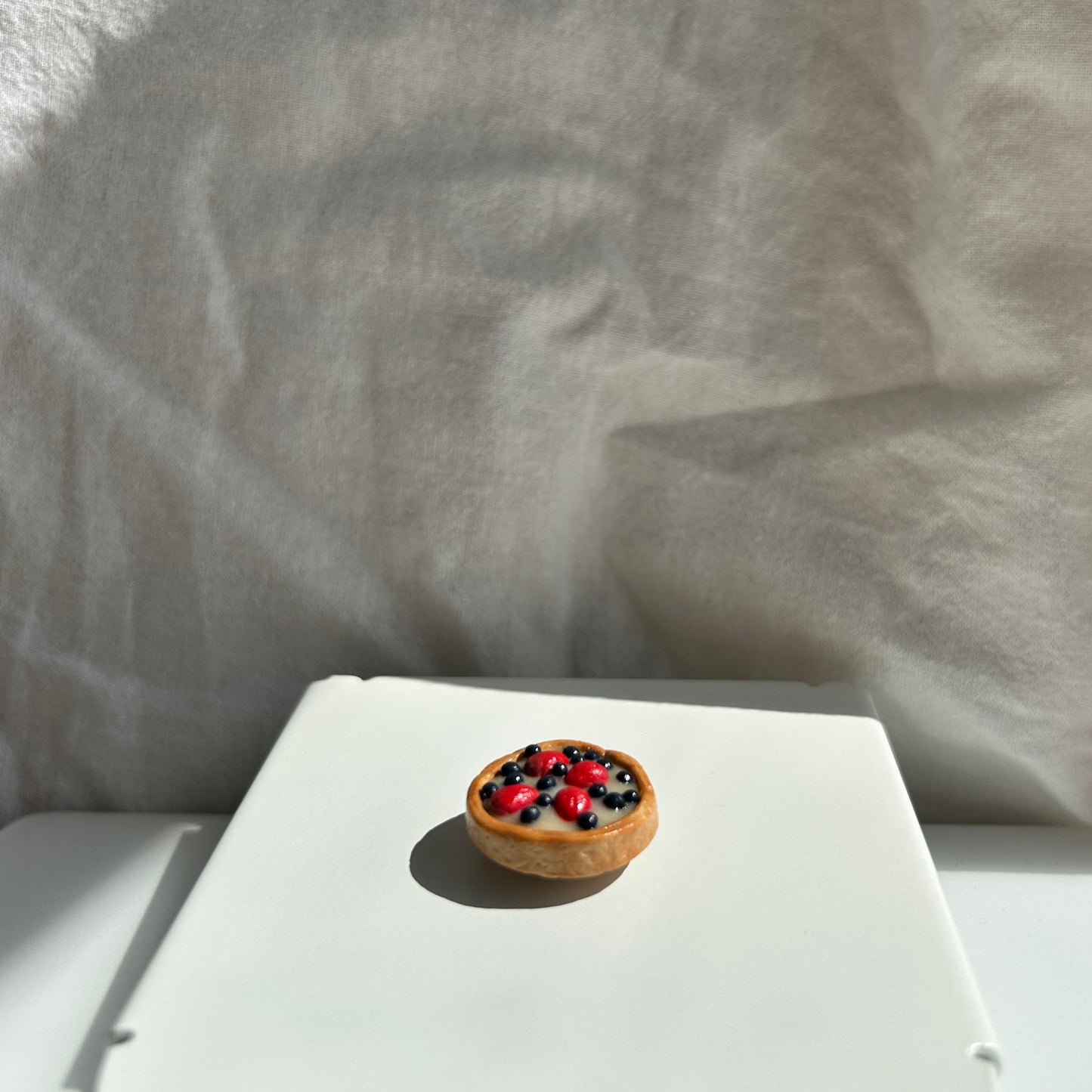 Fruit tart magnet